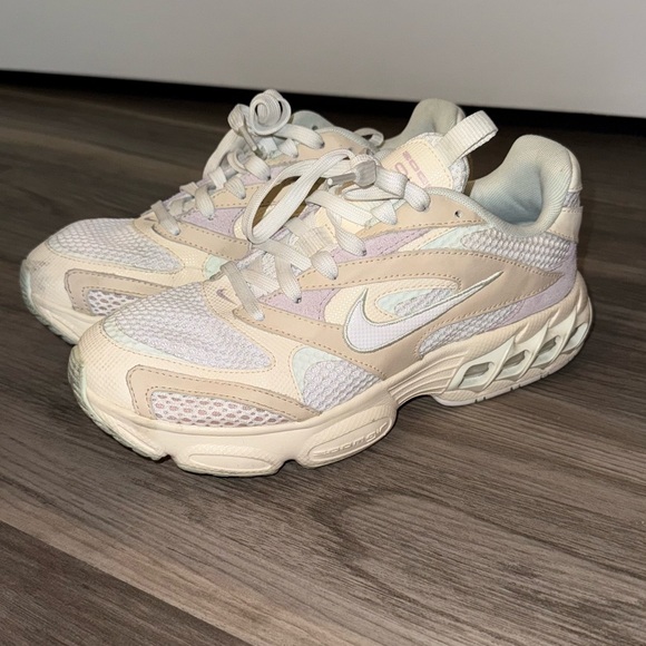 Nike Shoes - Nike Women's Zoom Air Sneakers